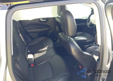 2020 Jeep Compass Trailhawk 4X4 from USA, damaged, VIN 3C4NJDDB2LT127569